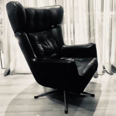 Ποιος σαλιώνει τις σελίδες 