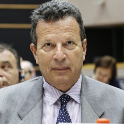 Ο κόσμος με την ματιά του Γιώργου Κύρτσου